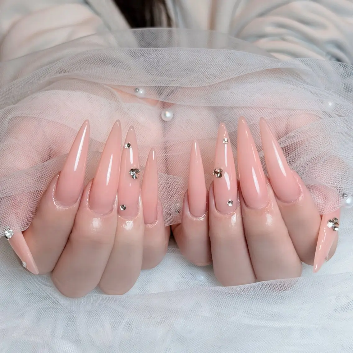 ネイル オーロラネイル ボルドー ブラウン 氷ネイル・うるうるネイル キラキラネイル ハンドネイル Julli NailStudioのネイルデザイン