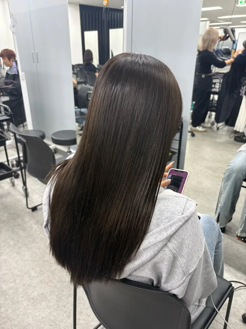 ロング カラー ヘアカラー トリートメント 💕мei 透明感カラー💕のヘアスタイル