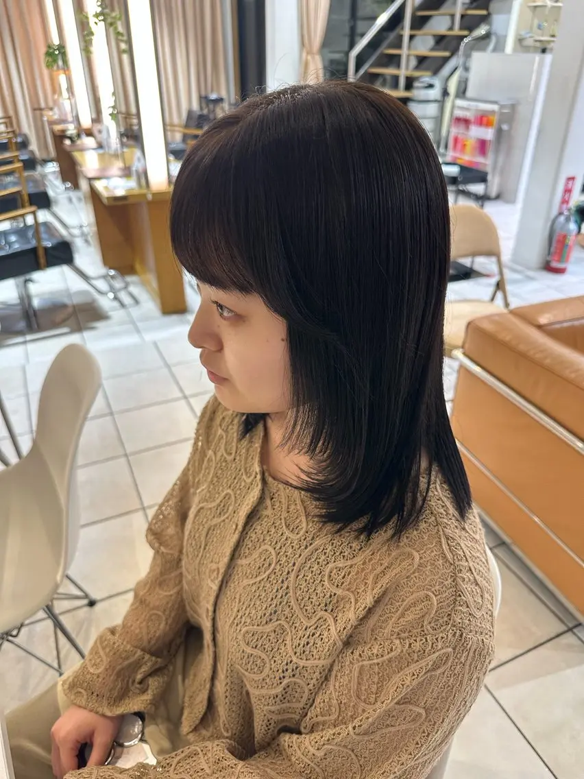 ミディアム 顔周りカット レイヤーカット van shionのヘアスタイル