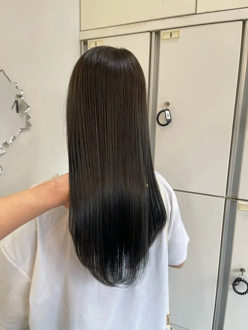 ロング カラー ICHIRI" 艶カラー/縮毛矯正のヘアスタイル