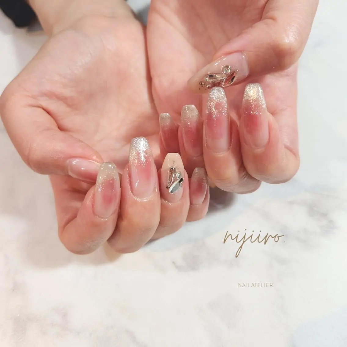 ネイル ハンドネイル nijiiro🌈 サトウのネイルデザイン