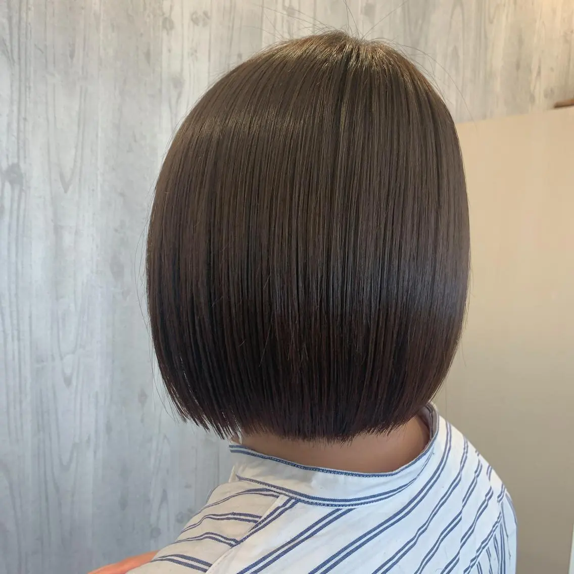 ショート カラー (スタイリスト)牧 好美のヘアスタイル