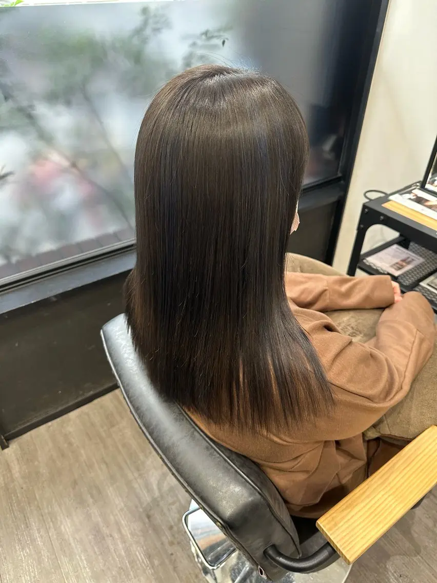 セミロング カラー ブルーカラー ハイライトカラー ハイライト カット ヘアカラー トリートメント 艶髪レイヤー上田 紗也🇰🇷💗のヘアスタイル