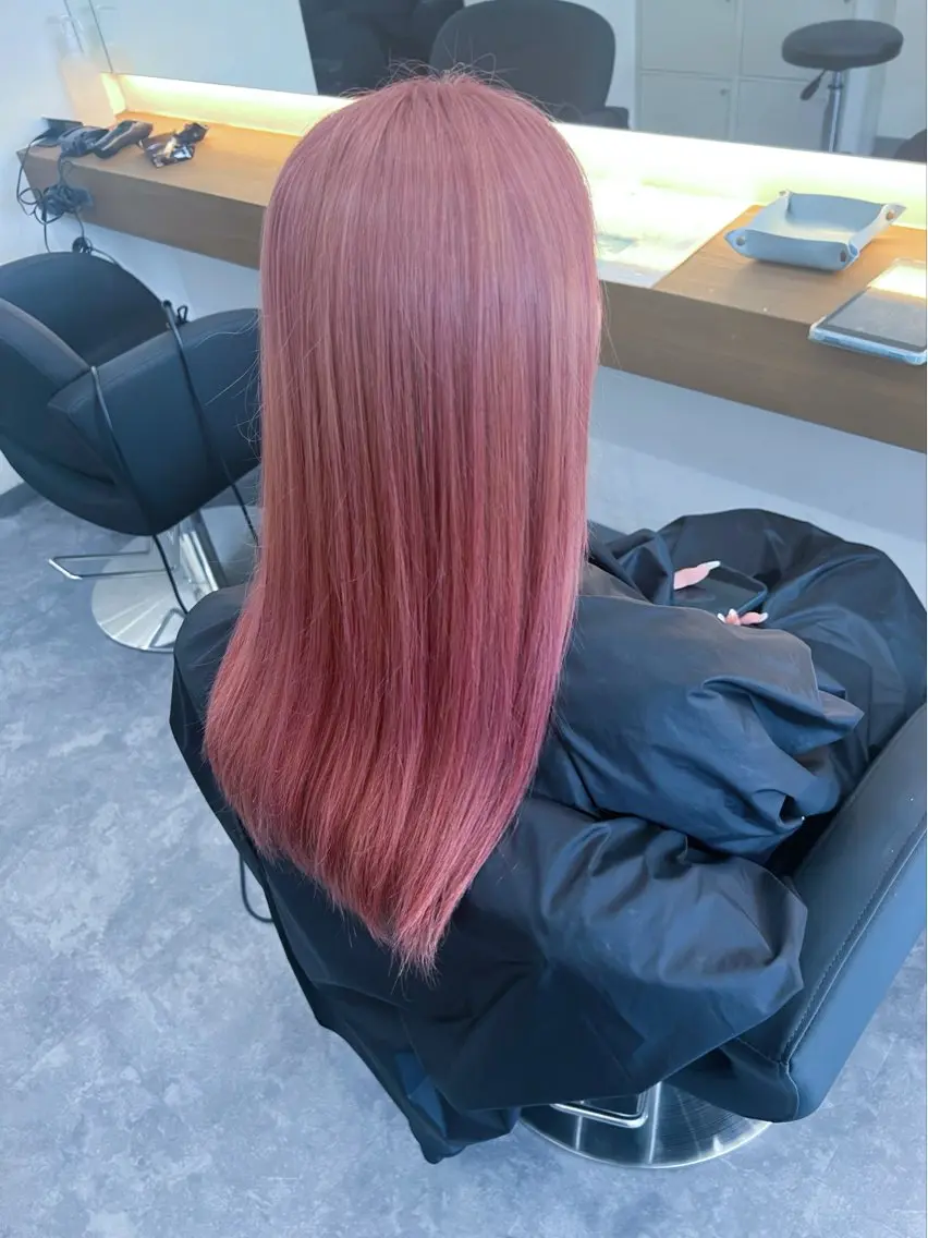 ロング カラー ショートボブ バレイヤージュ ブリーチ ケアブリーチ 透明感カラー 村岡 芽衣のヘアスタイル