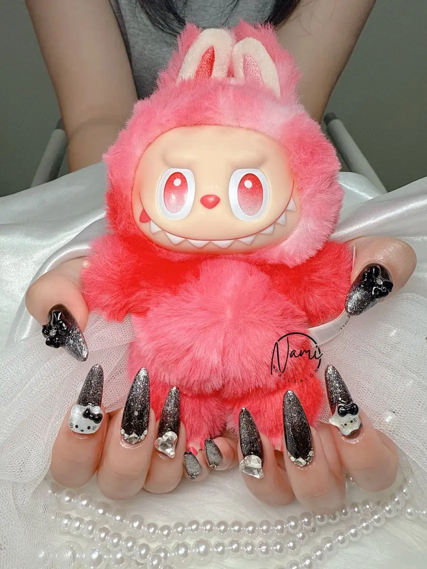 ネイル アートネイル フットネイル ジェルネイル キラキラネイル マグネットネイル ハンドネイル Nami nail salonのネイルデザイン
