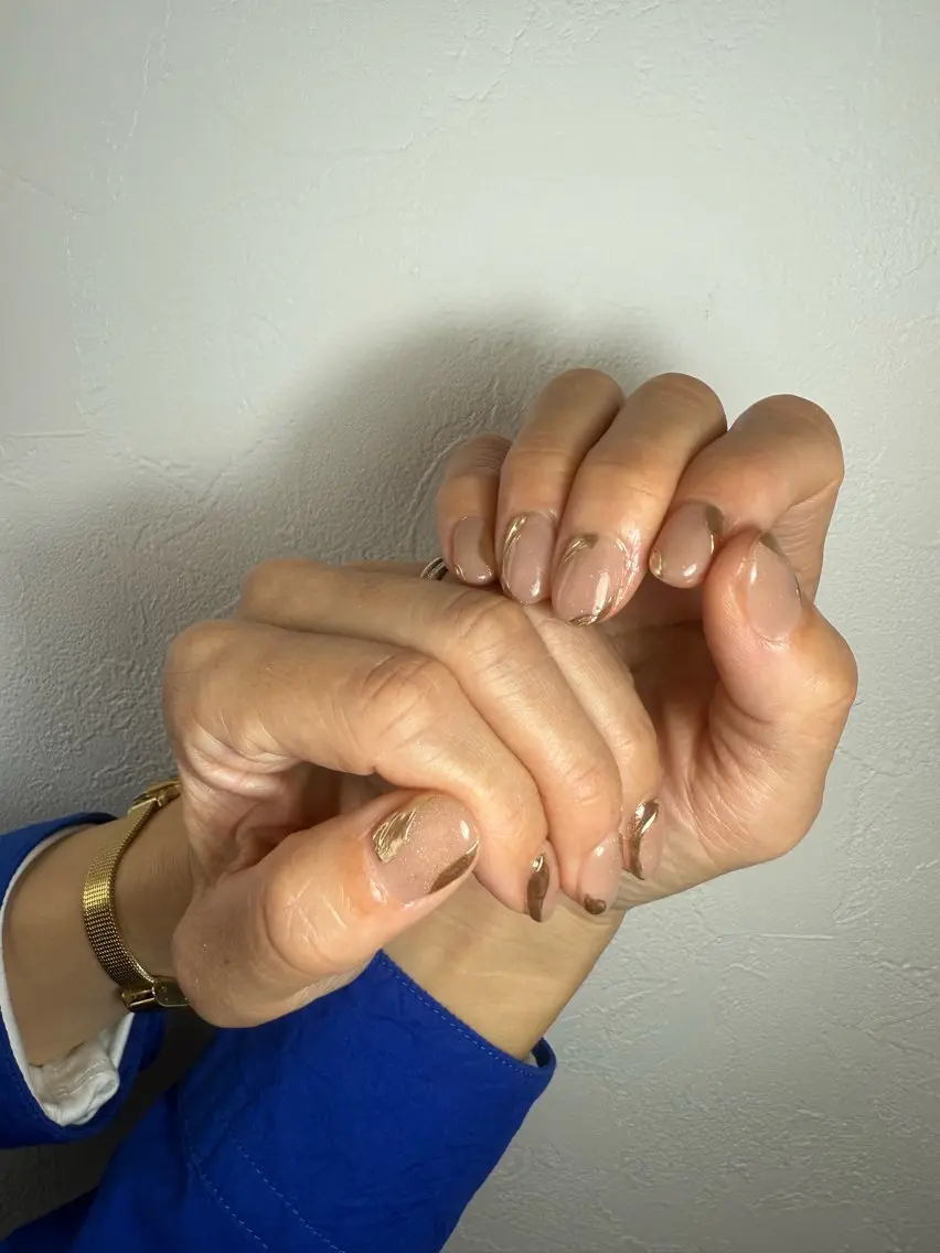 ネイル 𝒕𝒉𝒂𝒘 𝒏𝒂𝒊𝒍のネイルデザイン