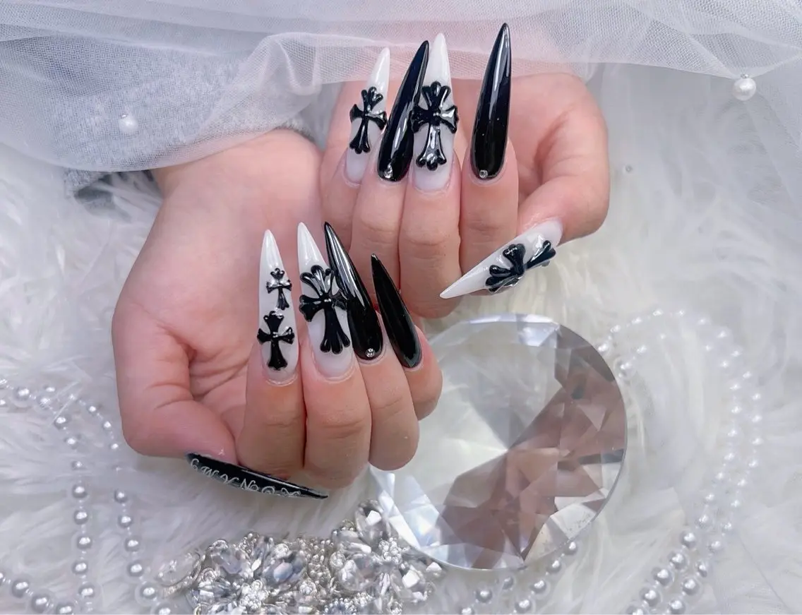 ネイル アートネイル オーロラネイル チークネイル 長さ出し フットネイル Miya _nailのネイルデザイン