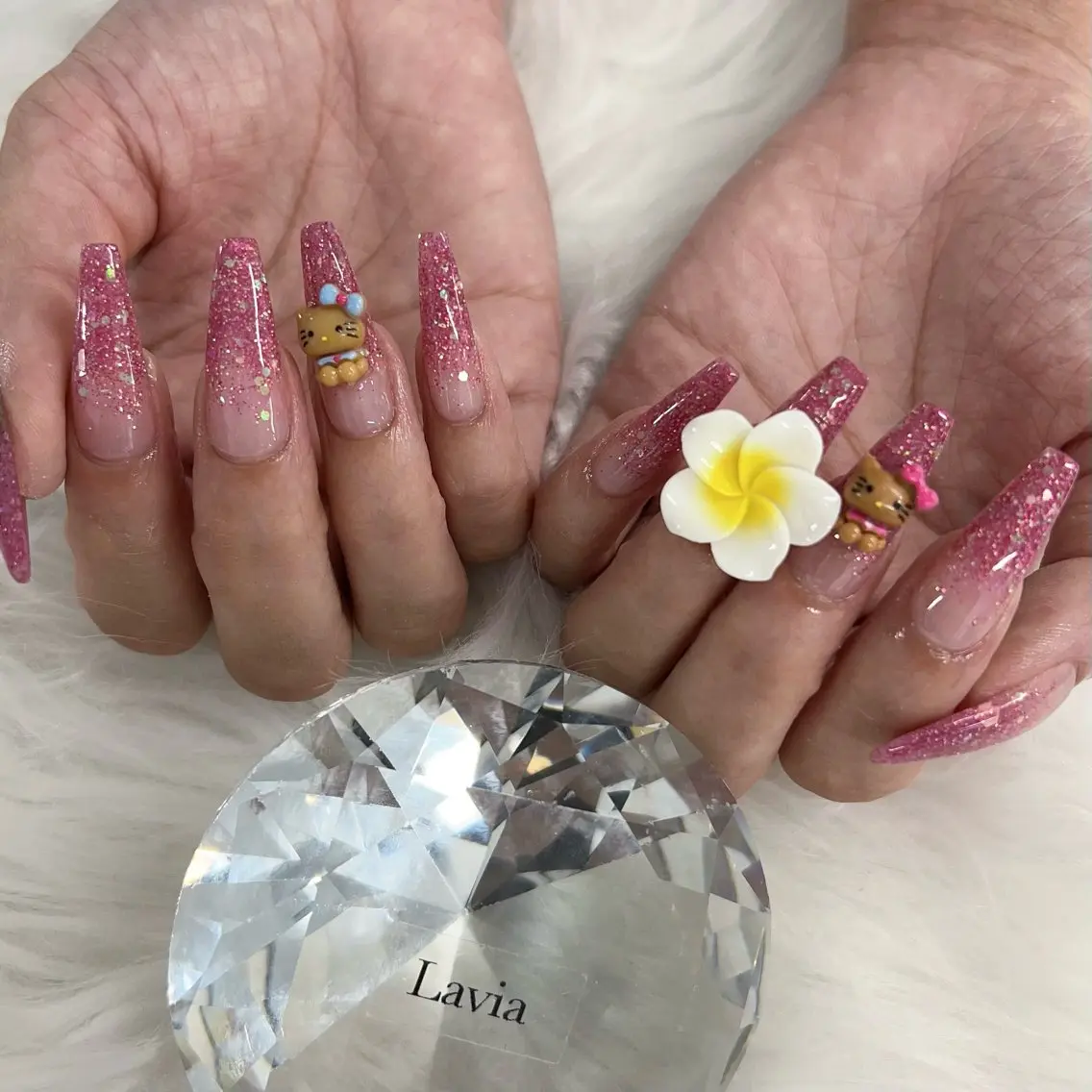 セミロング ハンドネイル Lavia akaneのネイルデザイン