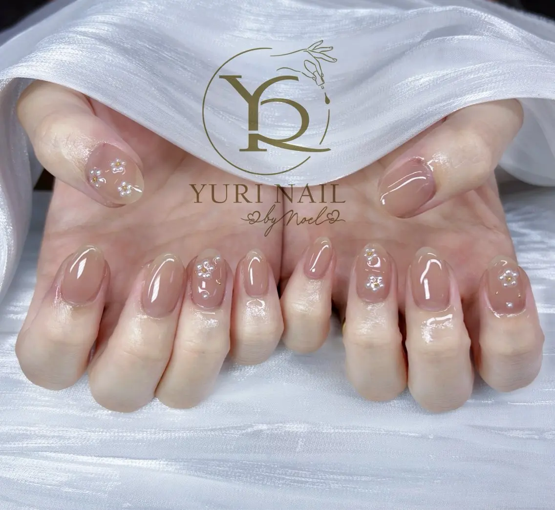 ネイル ハンドネイル フットネイル ハンドケア YURI Nail NARITAのネイルデザイン
