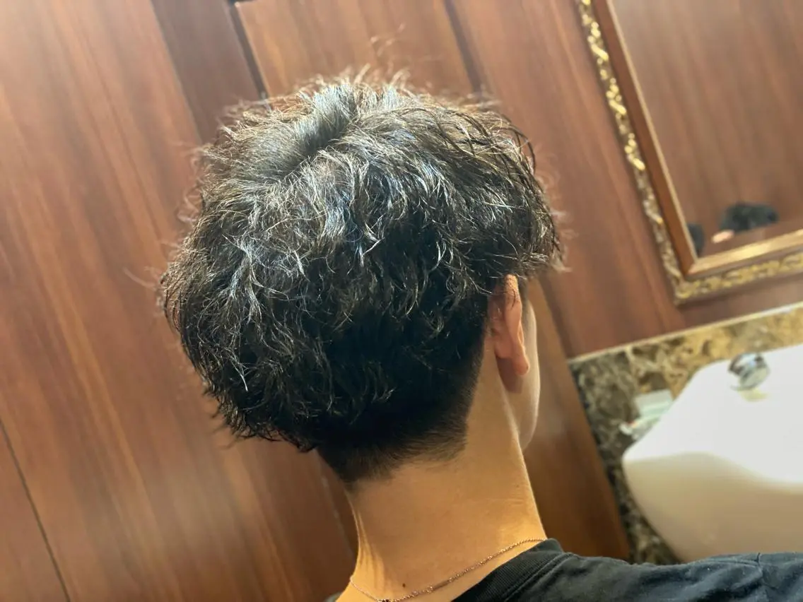 ミディアム パーマ メンズ 浅見 天翔のヘアスタイル