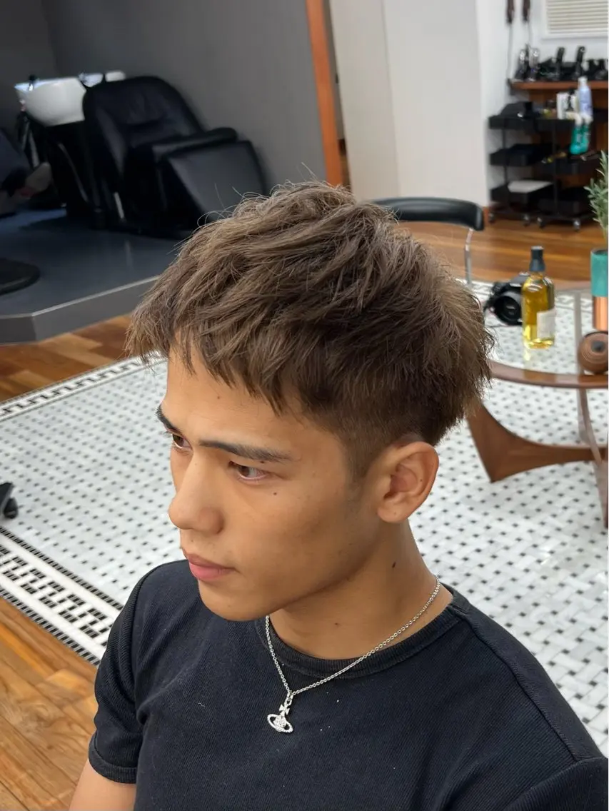 ショート カラー メンズ カット ヘアカラー メンズカット✂️ スキンフェード伊藤陸のヘアスタイル
