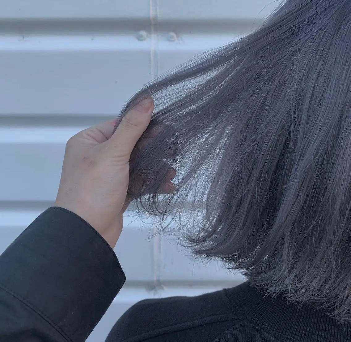 ミディアム アッシュ ヘアカラー 袴田 伊代のヘアスタイル