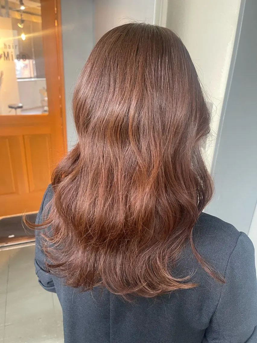 ロング カラー 岩谷/ブリーチ 🪽透明感カラーのヘアスタイル