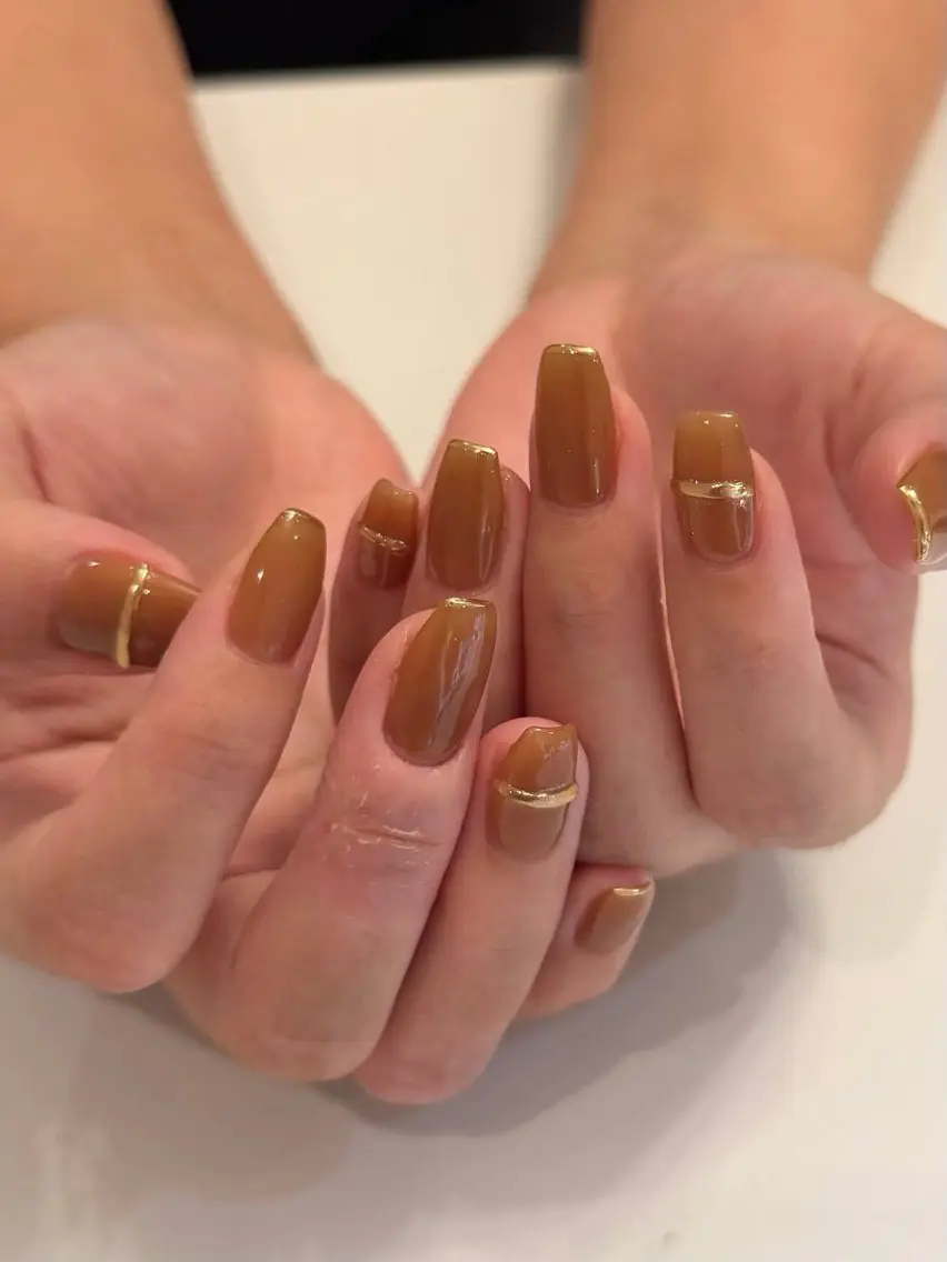 ネイル ボルドー ブラウン フレンチネイル マグネットネイル ニュアンスネイル ハンドネイル ANA.CHUO 本川越店舗のネイルデザイン