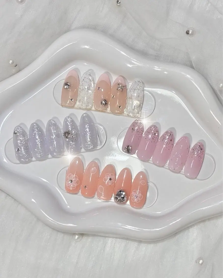 ネイル ハンドネイル 𝐴𝑘𝑎𝑟𝑖 🤎のネイルデザイン