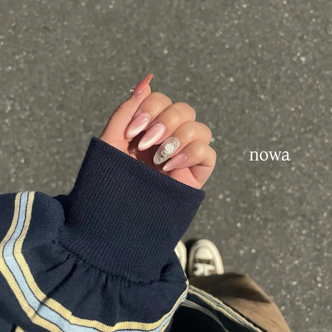ネイル キラキラネイル ストーンネイル 【nowa】小松 宙未 Soramiのネイルデザイン