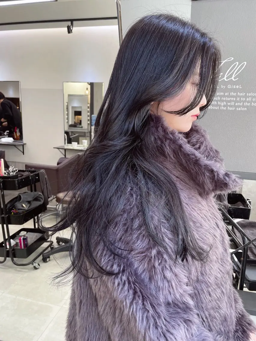 ロング カラー レイヤーカット トリートメント AIRI layer cut hairのヘアスタイル