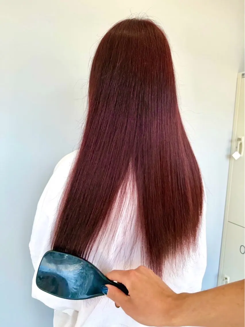 ロング カラー ブリーチ レッドカラー ロング ヘアカラー Rikuto / First松江学園のヘアスタイル