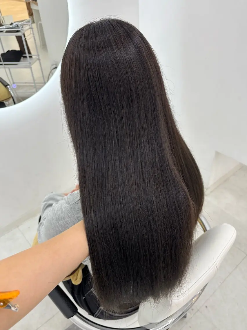 ロング カラー カット ヘアカラー トリートメント 【aini天王寺】 𝐚𝐢𝐫𝐢✂︎のヘアスタイル