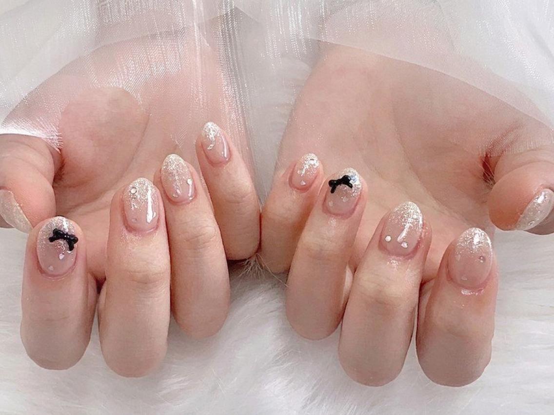 ネイル ガーリー ラメ(グリッター) ラメグラデーション ハンドネイル Lili Nail Studio西荻窪店のネイルデザイン