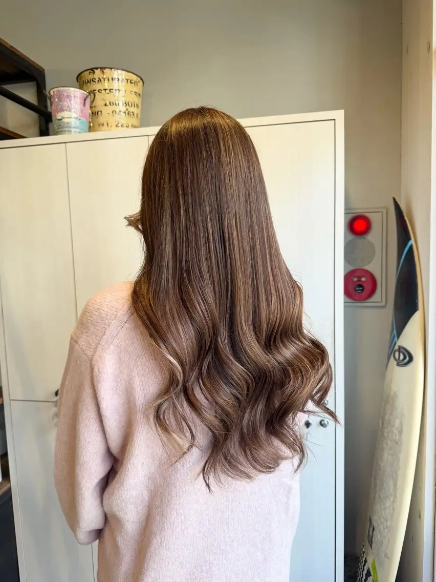 ロング ハイライト ヘアカラー きむら なみか🪐のヘアスタイル