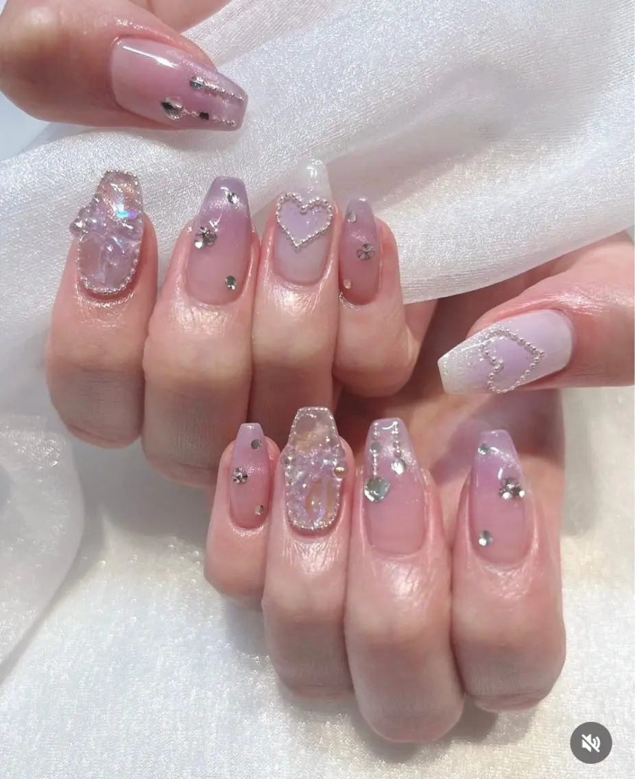 ネイル 長さ出し グラデーション キラキラネイル マグネットネイル ニュアンスネイル Lee Nails チップ長さだし専門店のネイルデザイン