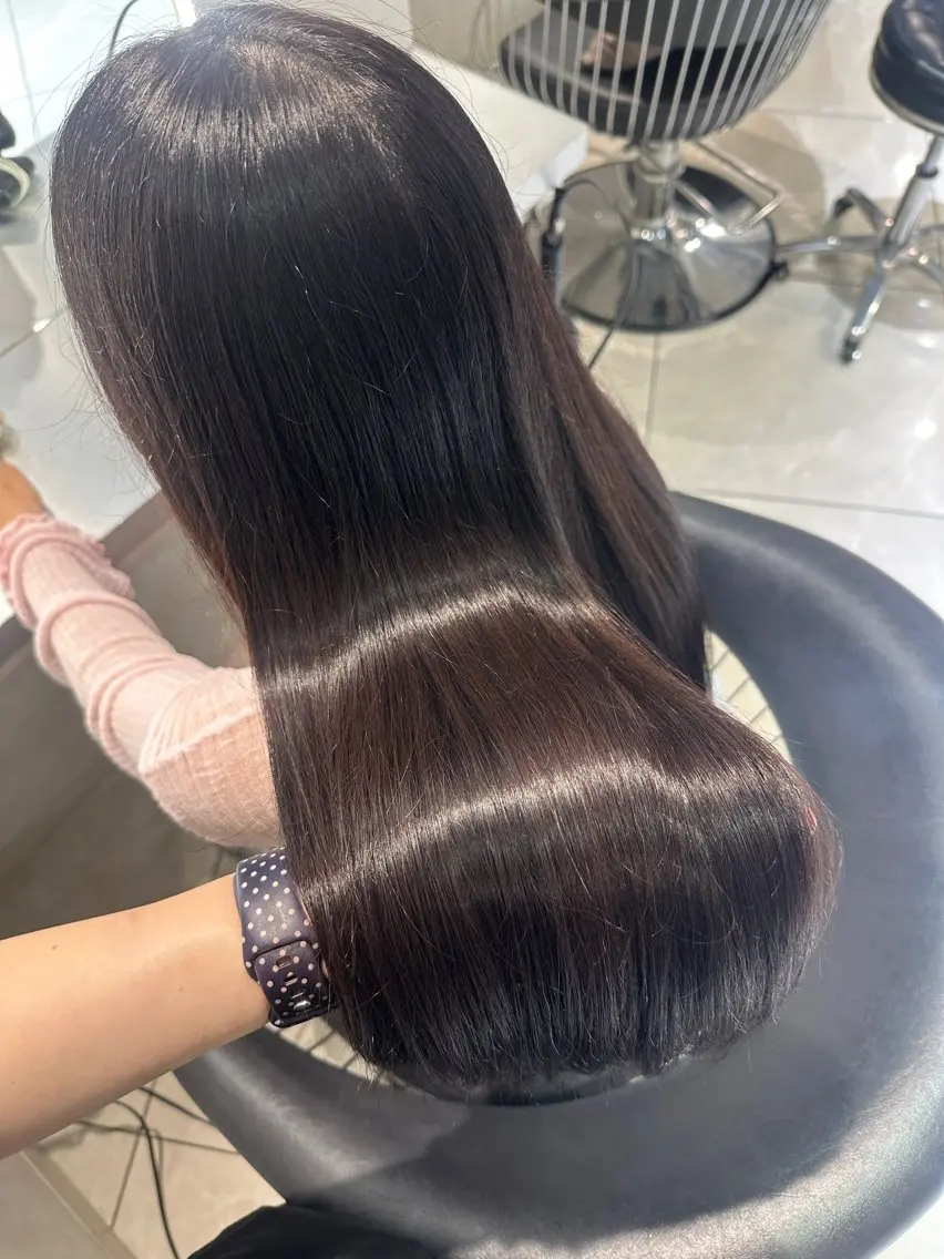 ロング 縮毛矯正 韓国ヘア🤍 Mikuのヘアスタイル