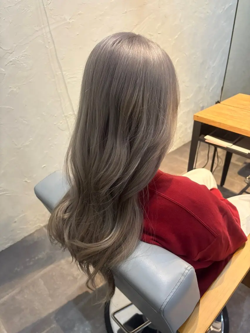 カラー ベージュカラー sanaka / Minoriのヘアスタイル