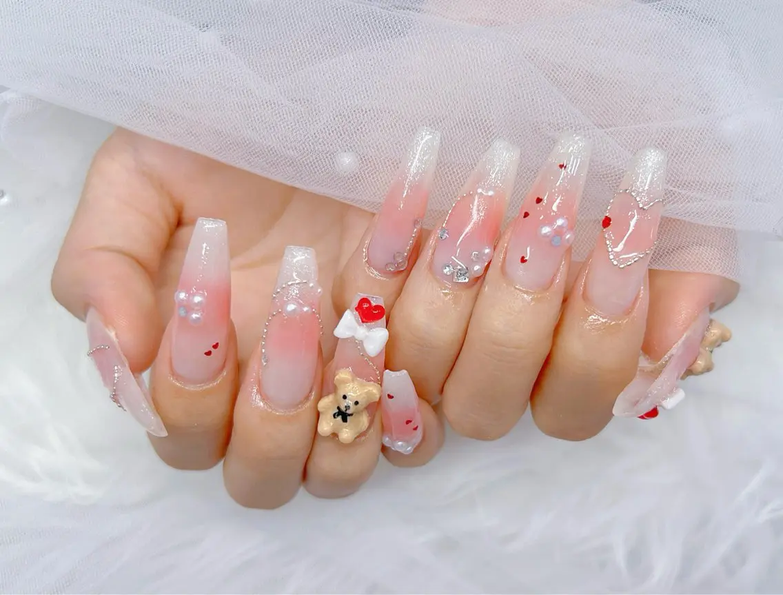 ネイル アートネイル オーロラネイル チークネイル 長さ出し フットネイル Miya _nailのネイルデザイン