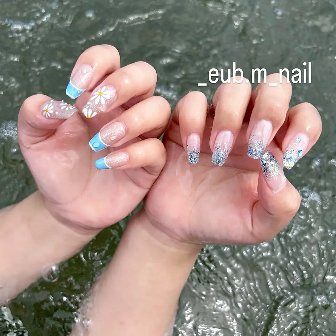 ネイル アートネイル ブルー フラワーネイル フレンチネイル グラデーション 深夜ネイルサロン eub.m_nailのネイルデザイン