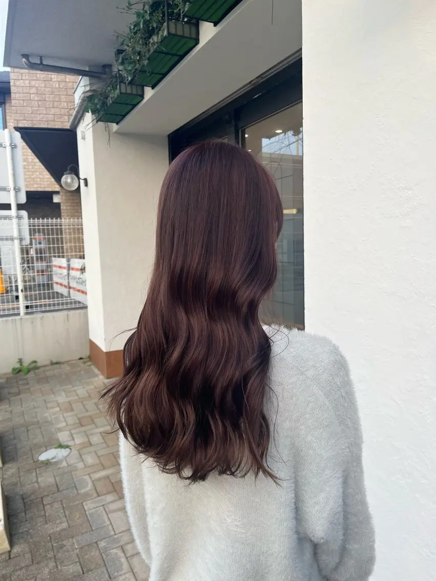カラー ヘアカラー トリートメント しおり🍬 KOKORO🤍のヘアスタイル