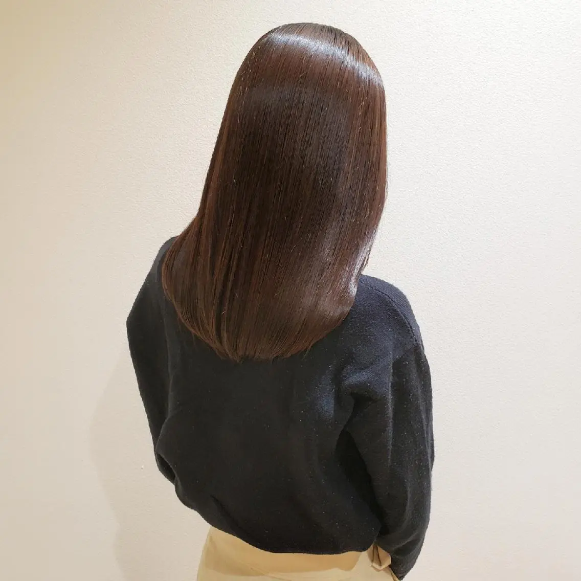 カラー セミロング カット ヘアカラー トリートメント 美髪⭐︎髪質改善 井上　康司のヘアスタイル