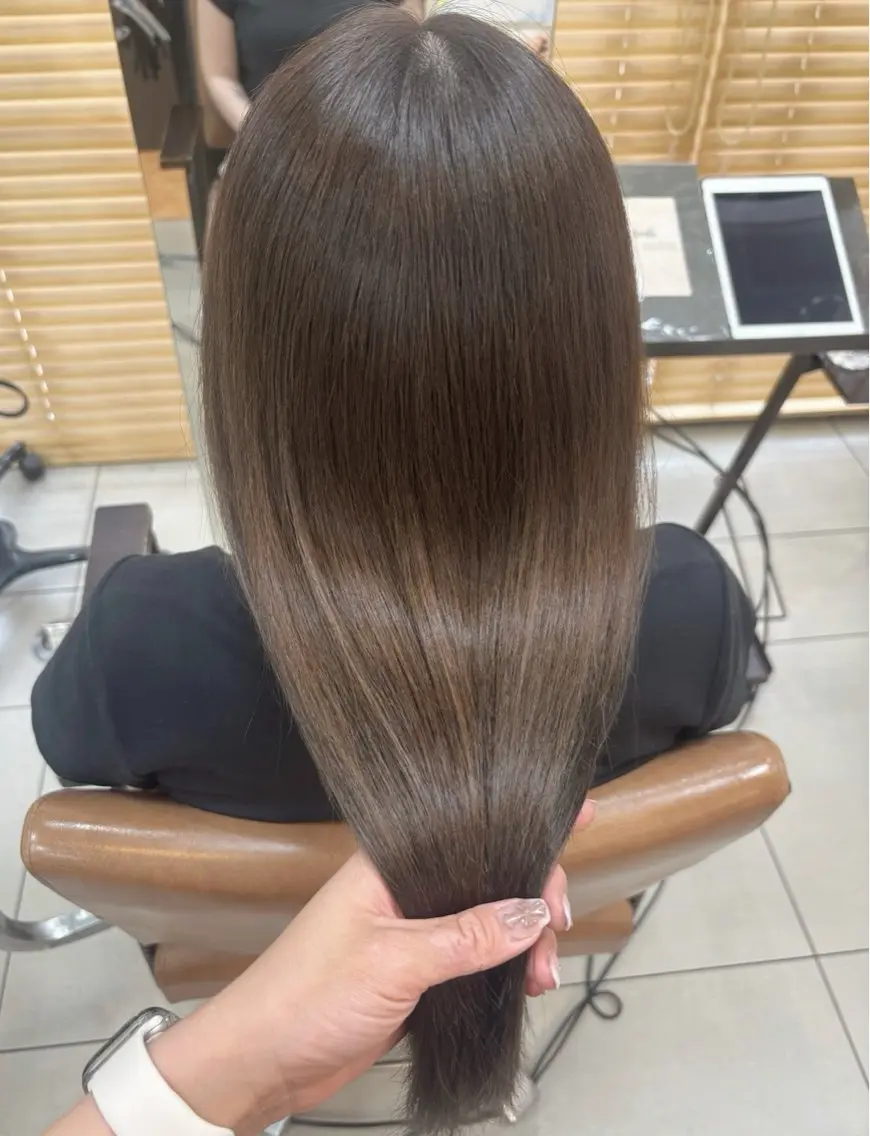 ミディアム カラー ショコラグレージュ グレージュ ヘアカラー トリートメント 頭皮×髪質改善 透明感カラー💎中村のヘアスタイル