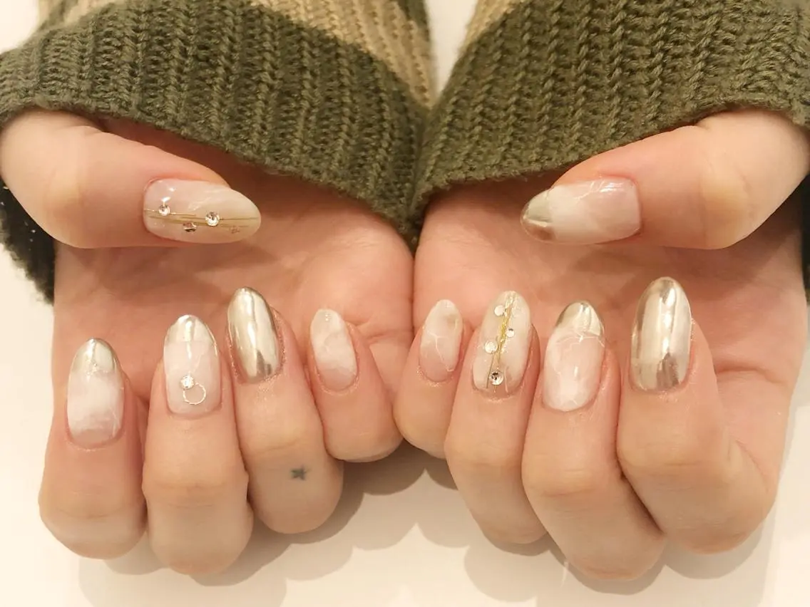 ネイル ミラーネイル NAILSALON RuINのネイルデザイン