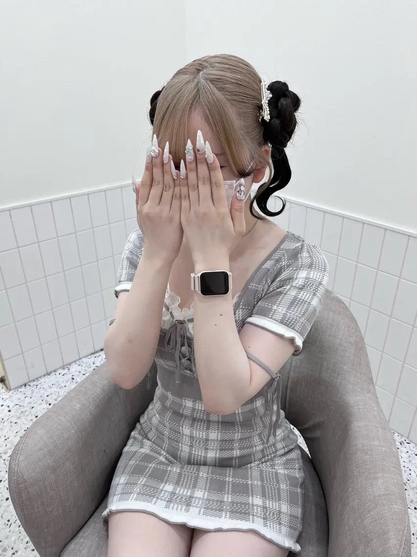 ロング ヘアアレンジ 新井 凪のヘアスタイル