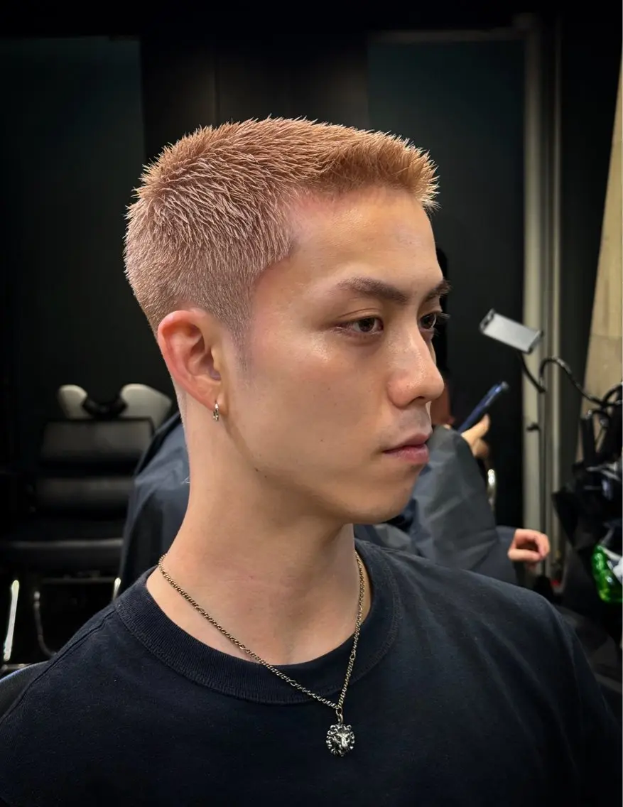 ショート カラー メンズ カット ヘアカラー トリートメント 🎱メンズフェード 特化HYOGA🎱のヘアスタイル