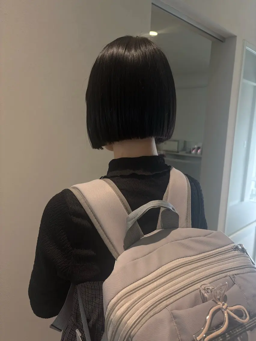 ショート ボブ カット ヘアカラー トリートメント DEEokazaki hina.Oのヘアスタイル