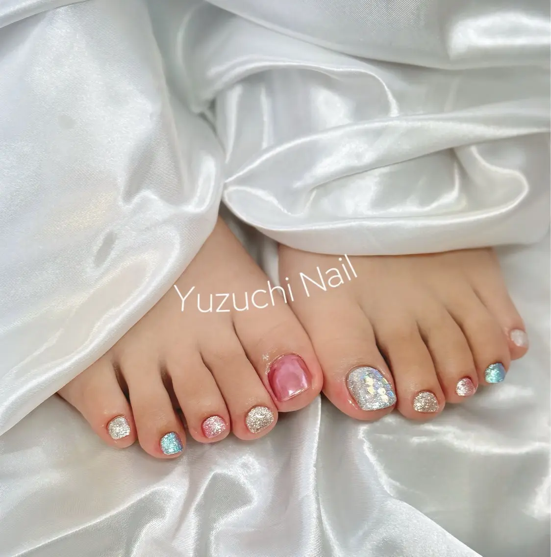 ネイル フットネイル 夏ネイル ワンホンネイル Yuzuchi Nailのネイルデザイン
