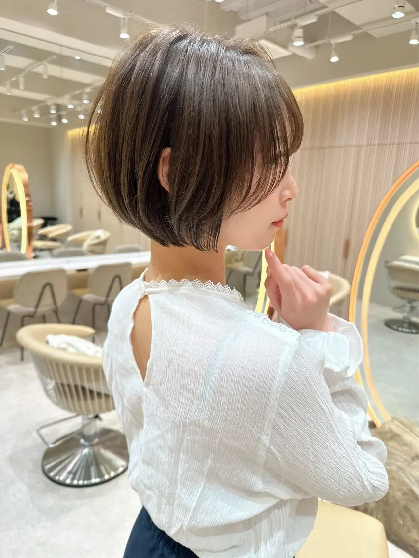 ショート カラー カット 縮毛矯正✨🫧 レイヤー川村利幸のヘアスタイル