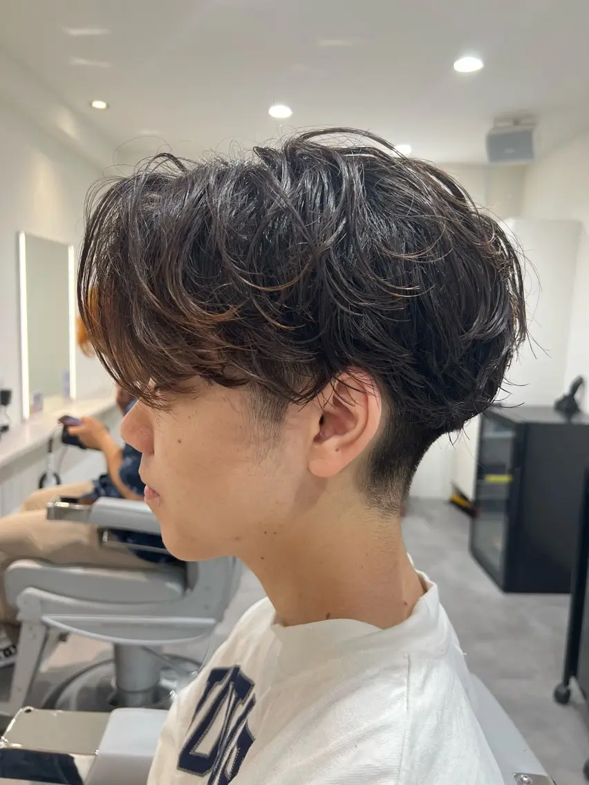 パーマ メンズ センターパート メンズパーマ ニュアンスパーマ Men's NAM 八角のヘアスタイル