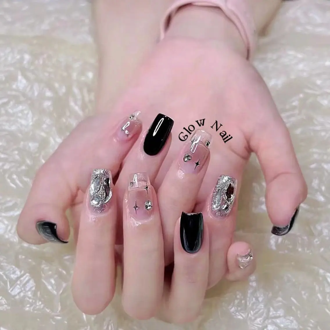 ネイル Glow Nail スカルプ専門店のネイルデザイン