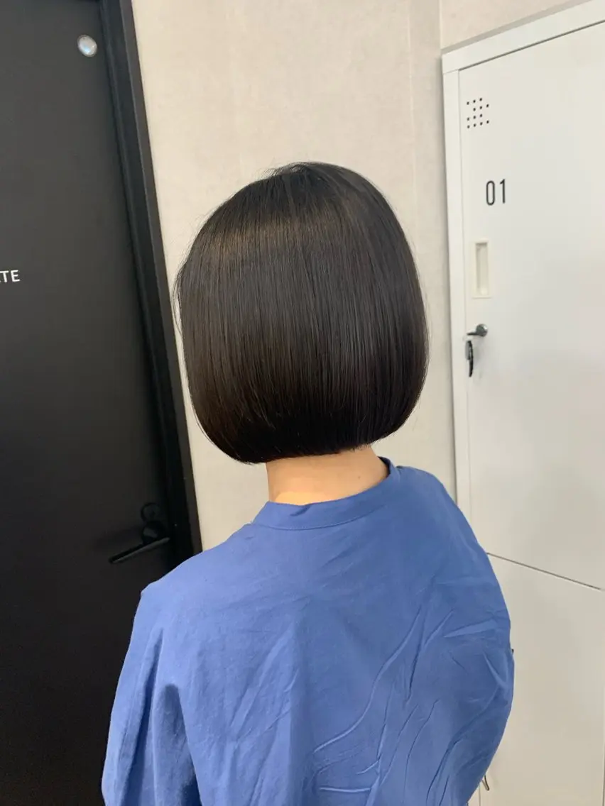ショート ボブ 臼井 真人のヘアスタイル