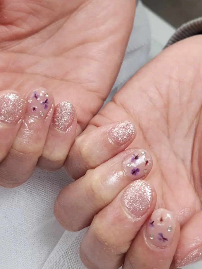 ネイル フラワーネイル ジェルネイル キラキラネイル ピンク ショートネイル Nailroom3  古屋のネイルデザイン