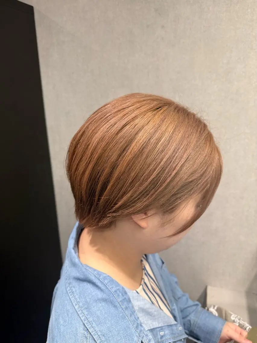 カラー ベージュカラー ブリーチ ミルクティーベージュ ヘアカラー ルシ🎨/ハイトーン デザイン/髪質改善のヘアスタイル