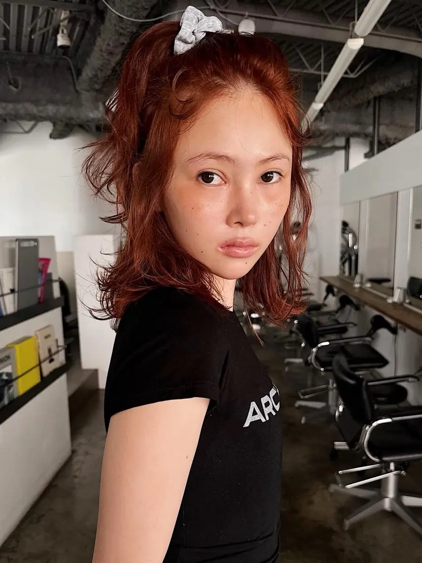 ミディアム カラー ヘアカラー 岡田 舞綺のヘアスタイル