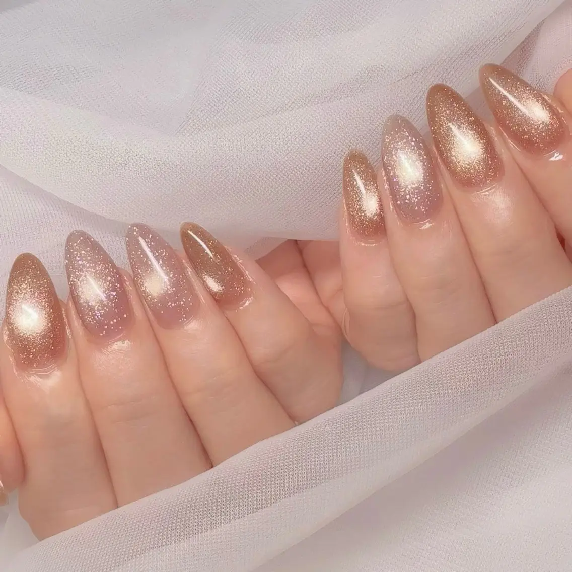 ネイル ジェルネイル キラキラネイル 韓国ネイル マグネットネイル ニュアンスネイル SAORI🎀 マグネット特化サロンのネイルデザイン