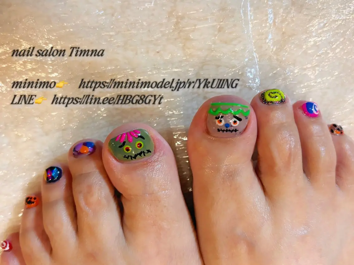 ショート フットネイル NAILSALON 🍔Timna🍟のネイルデザイン