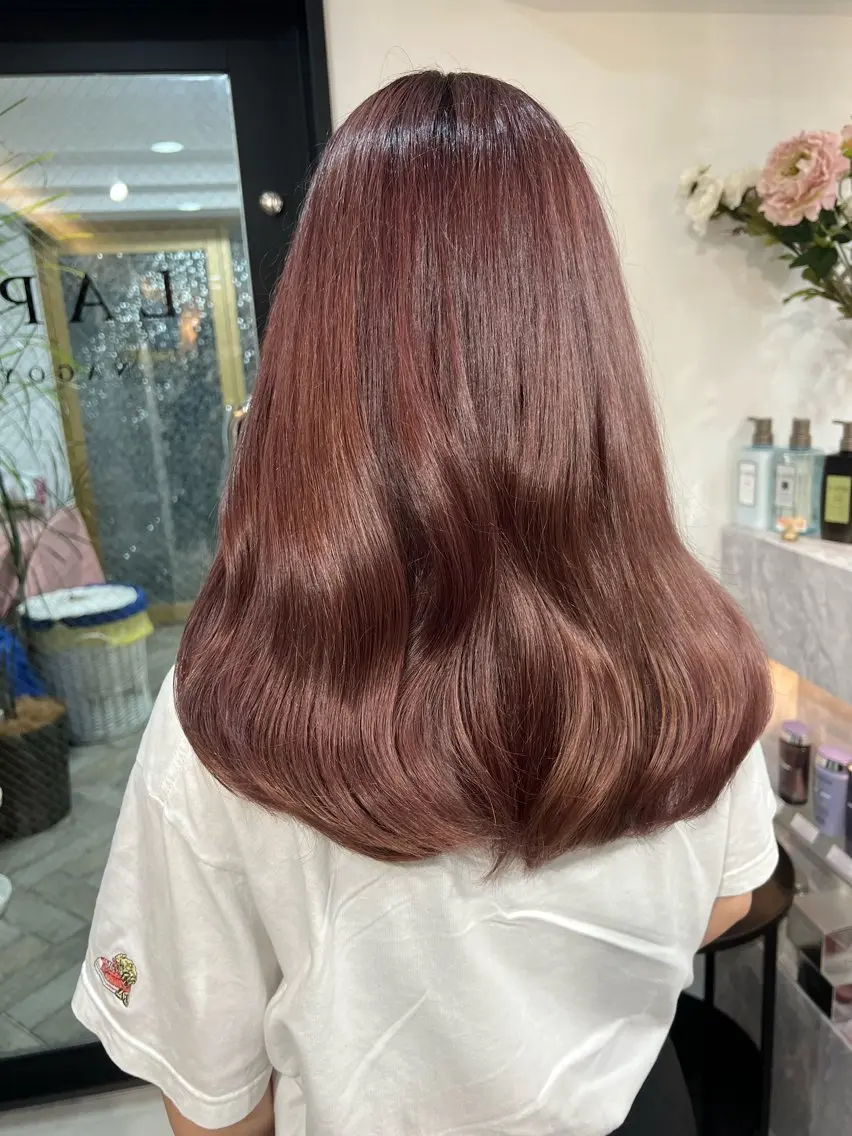 セミロング ヘアカラー 高落 陽菜のヘアスタイル