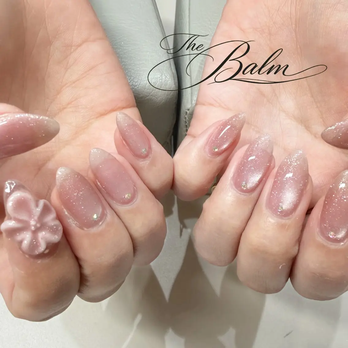 ネイル アートネイル フラワーネイル 氷ネイル・うるうるネイル ラメ(グリッター) マグネットネイル ハンドネイル THE BALM🤍 金宮のネイルデザイン