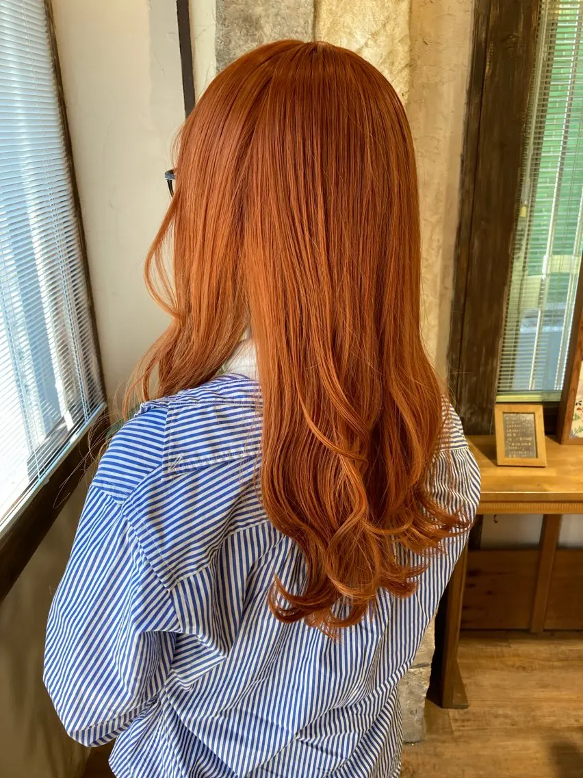 ロング カラー ブリーチ オレンジ トリートメント 荒川 賢人のヘアスタイル